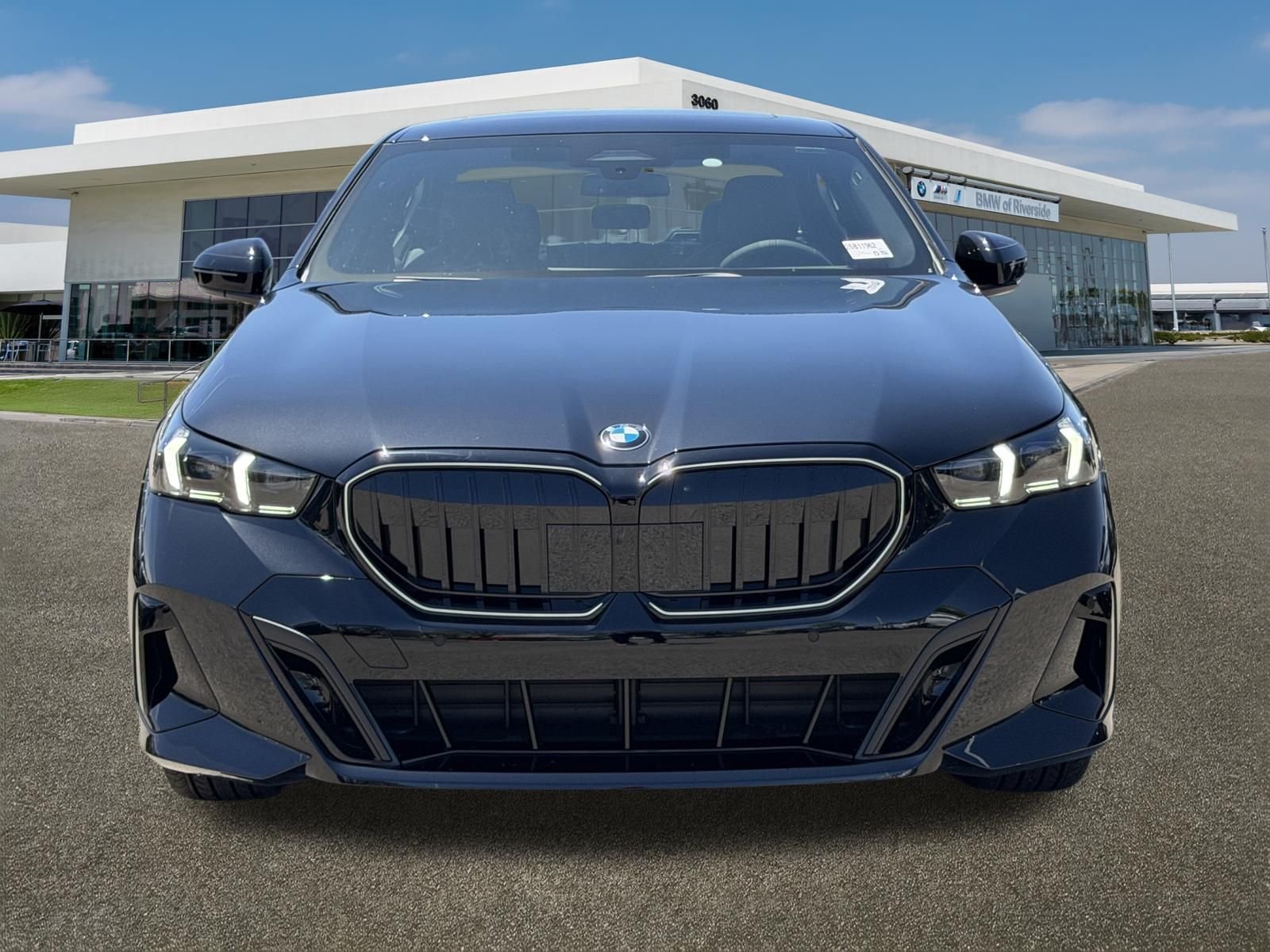 New 2026 BMW 530i RWD image 3