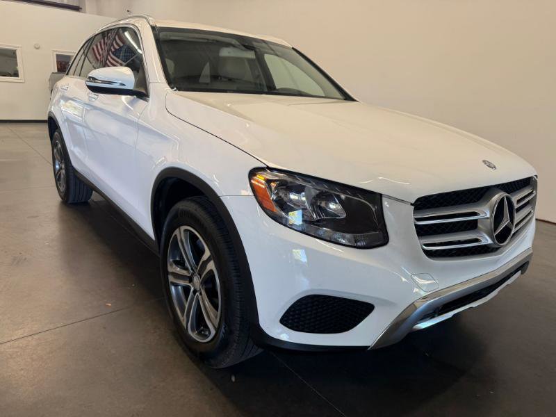 Used 2016 Mercedes-Benz GLC 300 image 4