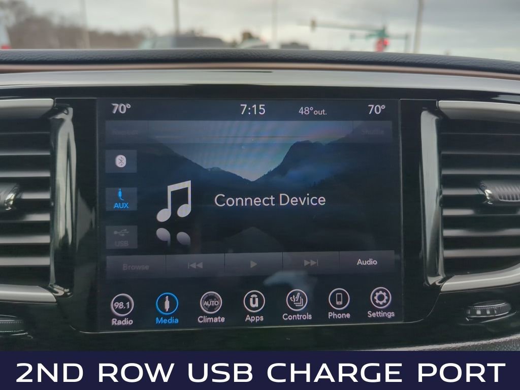 Used 2018 Chrysler Pacifica Touring-L w/ Tire & Wheel Group image 15