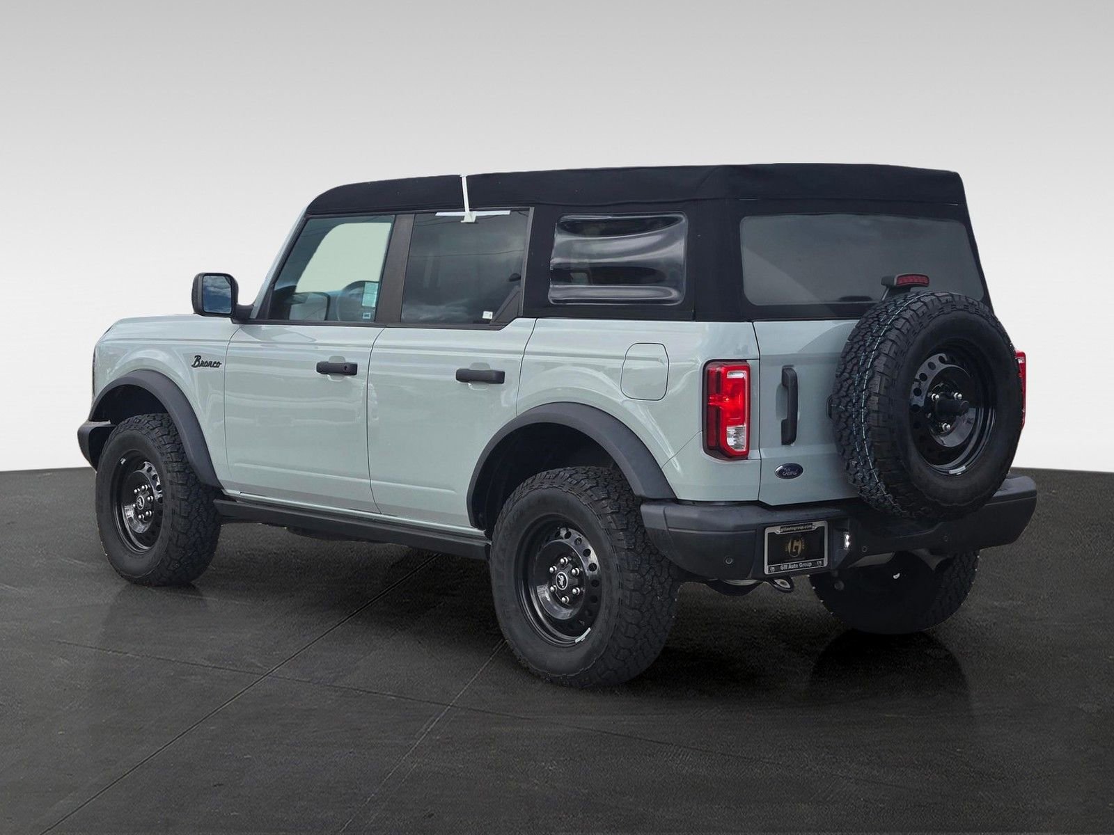 Used 2023 Ford Bronco Black Diamond image 6