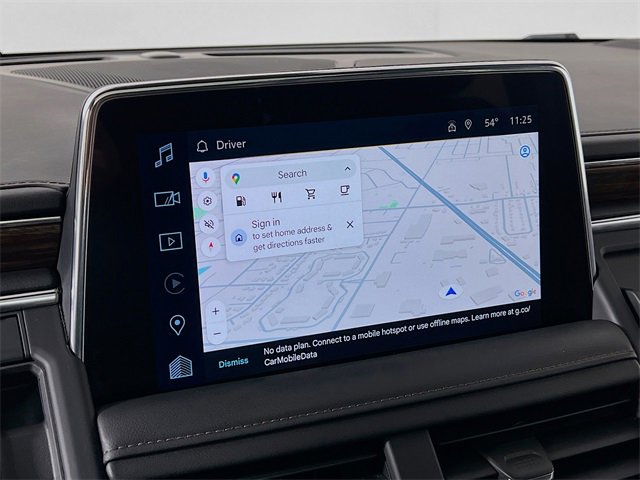 Used 2023 Chevrolet Suburban High Country w/ Advanced Technology Package image 17