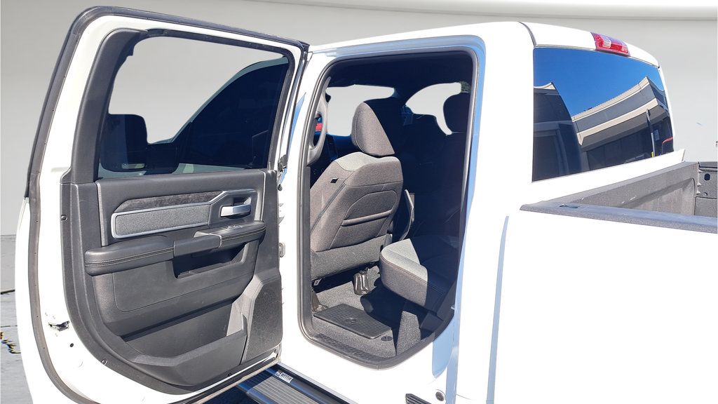 Used 2023 RAM 3500 Big Horn w/ Night Edition AWD/4WD image 11