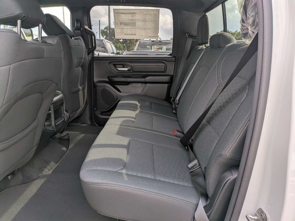 New 2026 RAM 1500 Express AWD/4WD image 13
