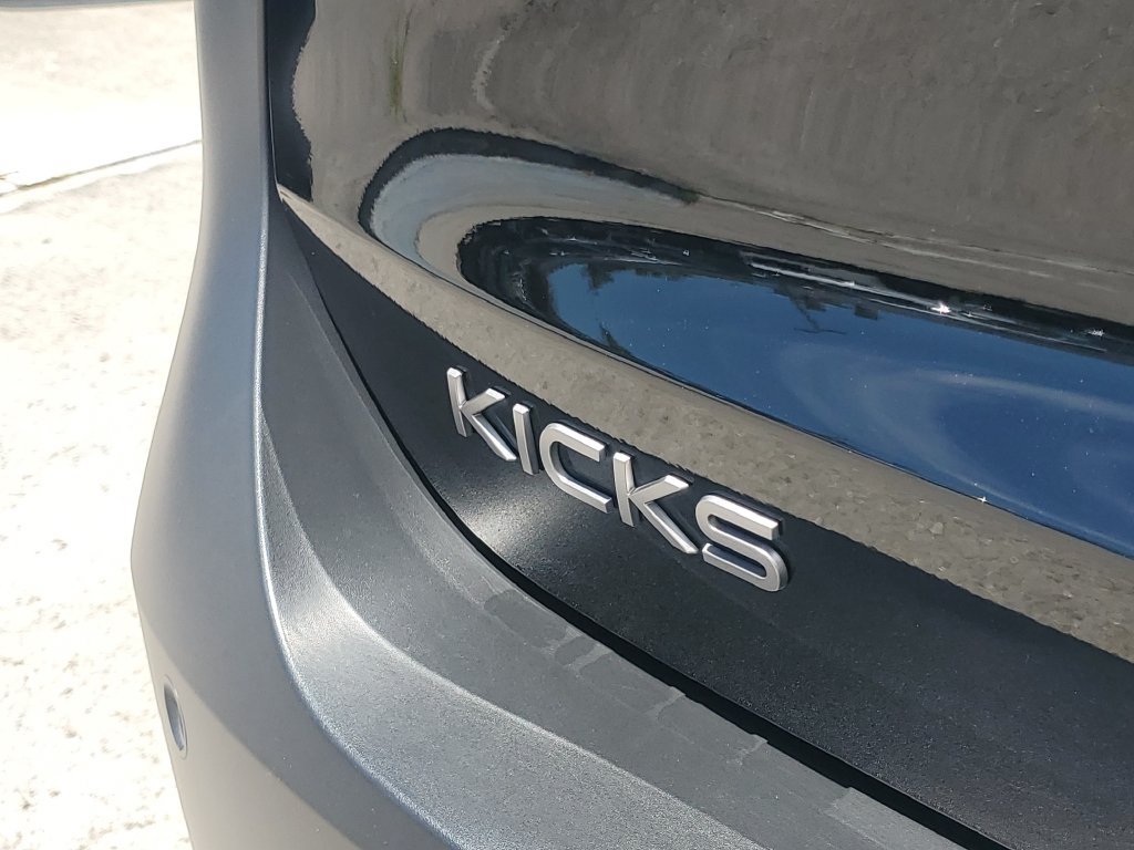Certified 2025 Nissan Kicks SV FWD image 14