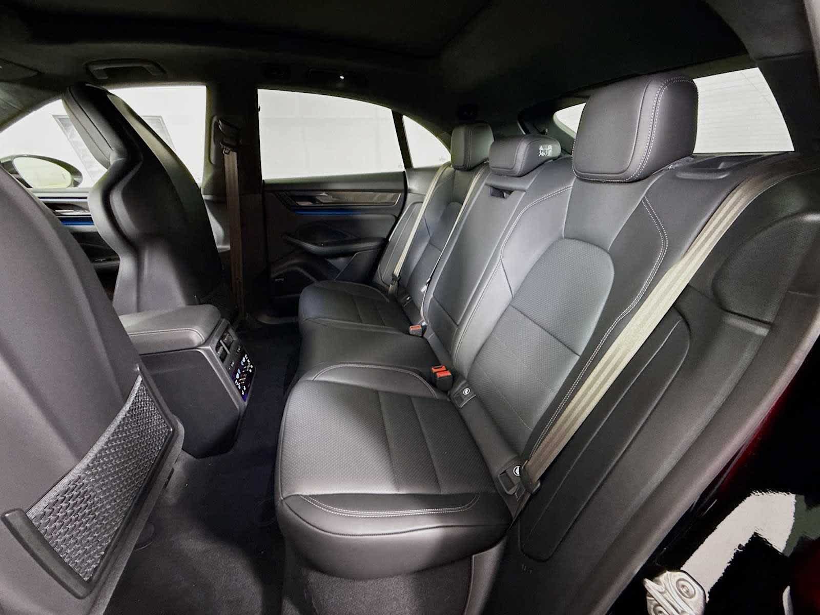New 2025 Porsche Macan Turbo Electric AWD/4WD image 45