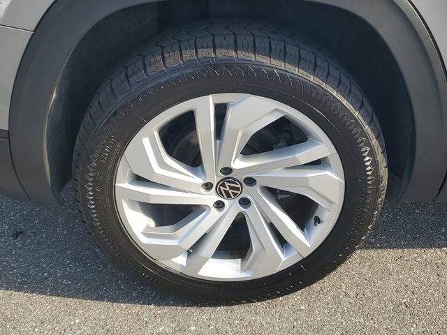 Certified 2023 Volkswagen Atlas SE image 5