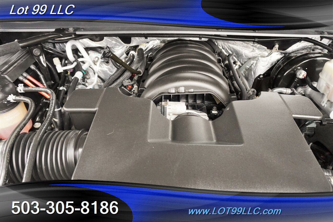 Used 2017 Chevrolet Suburban Premier RWD image 22