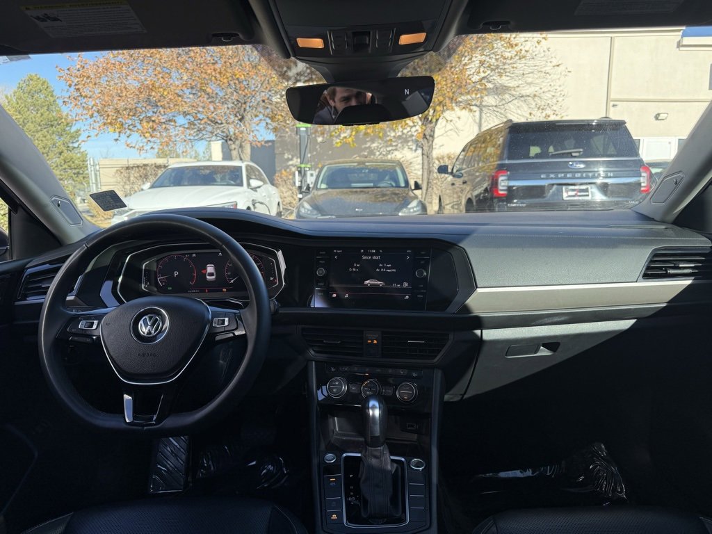 Used 2020 Volkswagen Jetta SEL Premium image 24