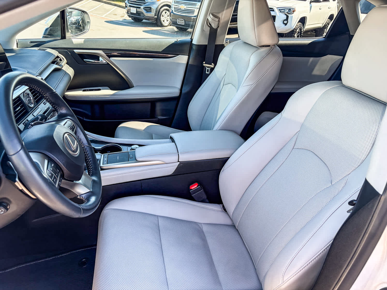 Used 2022 Lexus RX 350 w/ 3500 lbs Tow Prep Package image 16