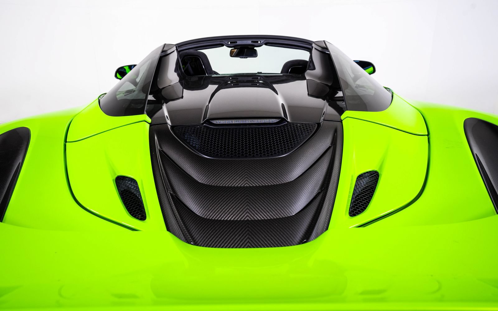 Used 2022 McLaren 720S Performance RWD image 20