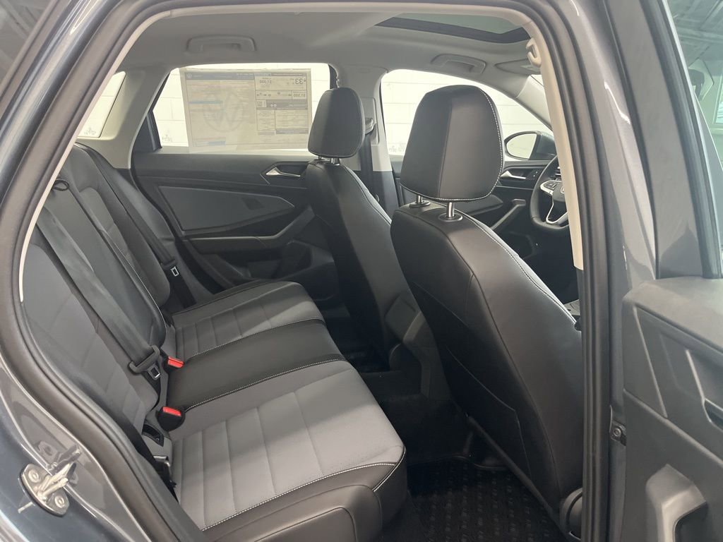 New 2026 Volkswagen Jetta SE image 34