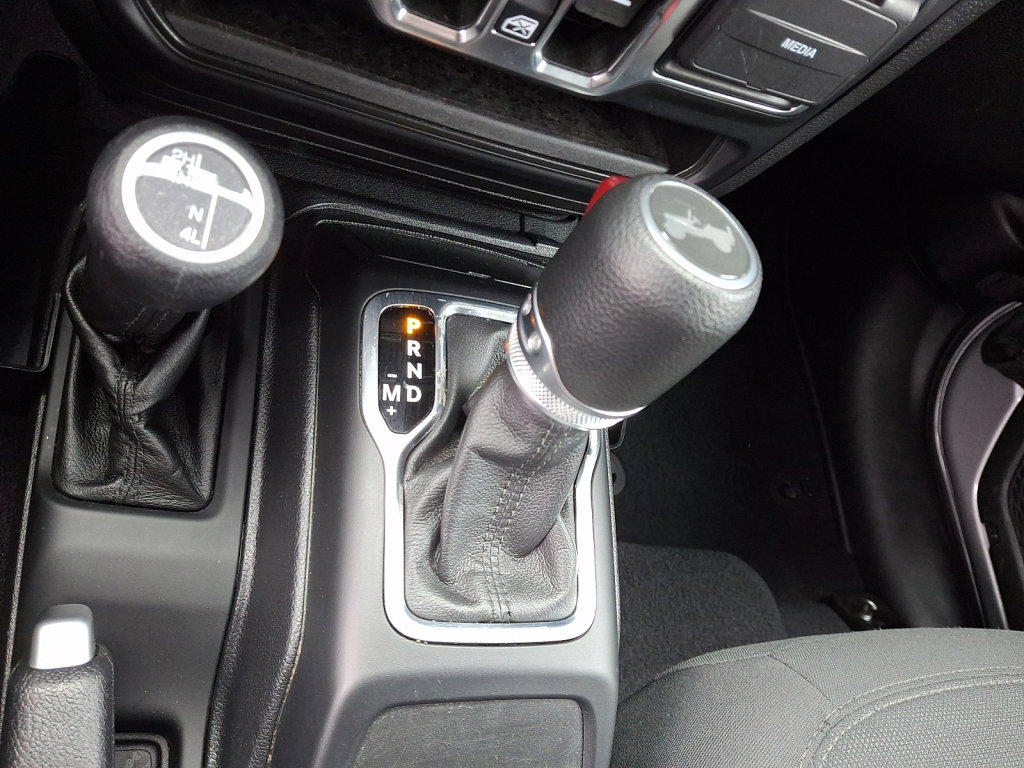 Used 2021 Jeep Wrangler Unlimited Sport image 26