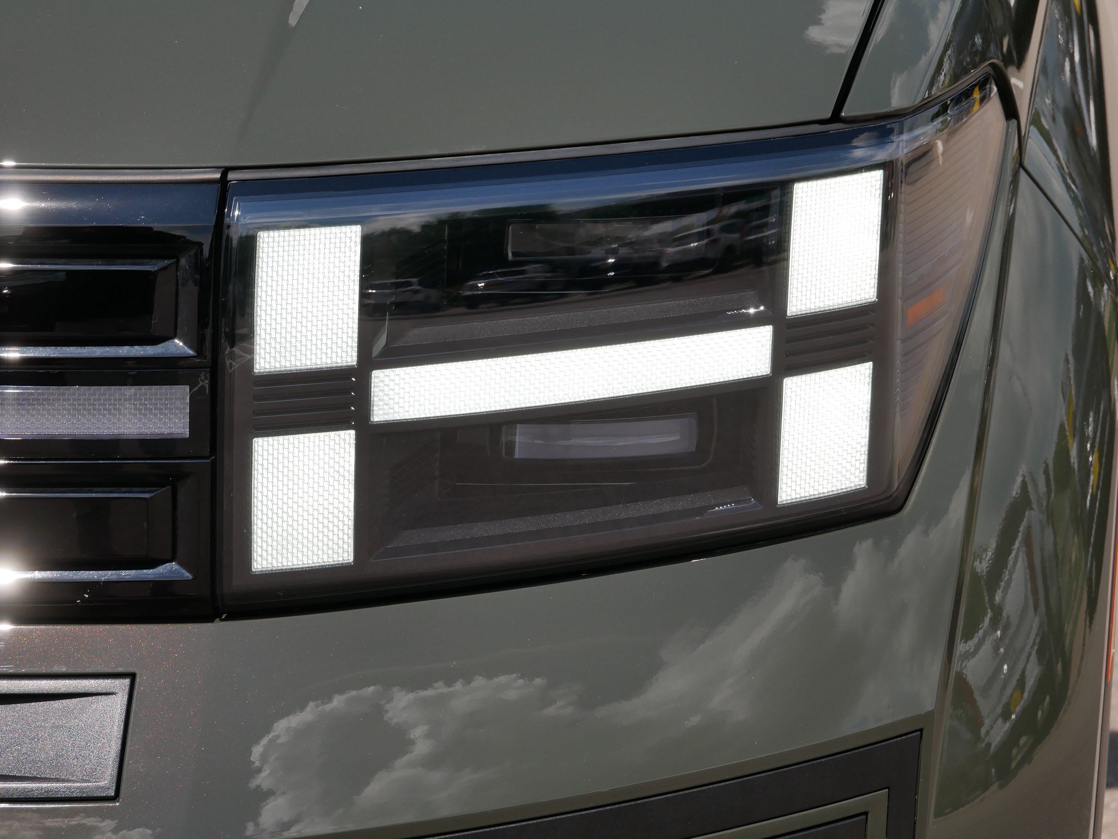 Certified 2026 Hyundai Santa Fe XRT AWD/4WD image 13