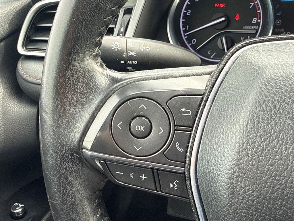 Used 2020 Toyota Camry XLE FWD image 23