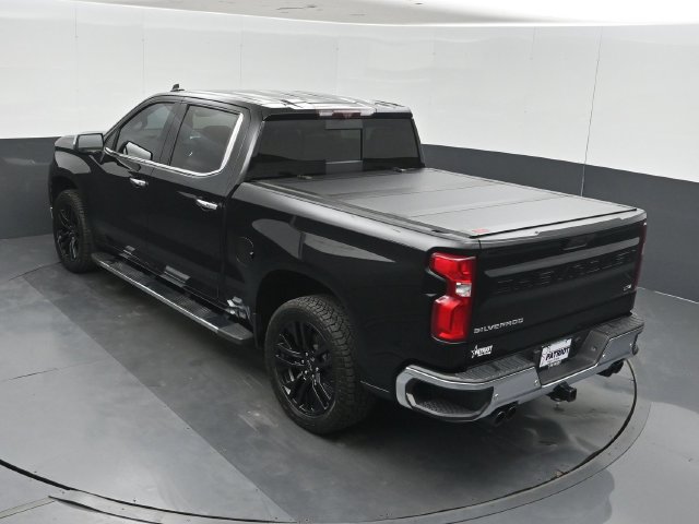 Used 2020 Chevrolet Silverado 1500 LTZ w/ LTZ Premium Package AWD/4WD image 40