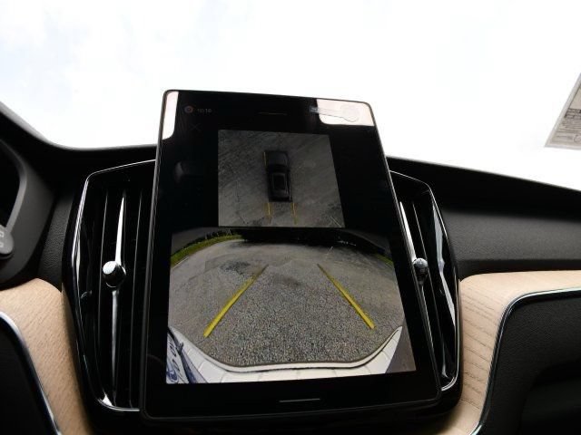 New 2026 Volvo XC60 T8 Ultra w/ Protection Package Premier AWD/4WD image 14