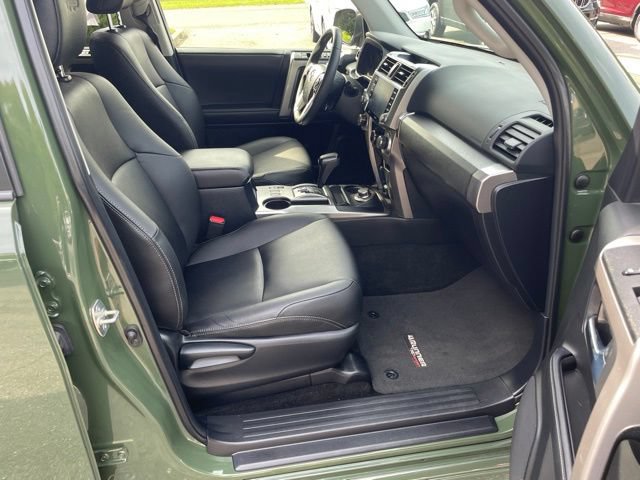 Used 2022 Toyota 4Runner TRD Sport AWD/4WD image 12