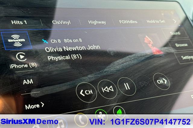 Used 2023 Chevrolet Bolt EUV Premier image 54