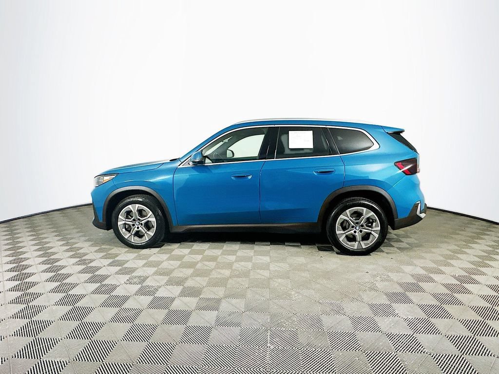 Used 2023 BMW X1 xDrive28i w/ Premium Package AWD/4WD image 5