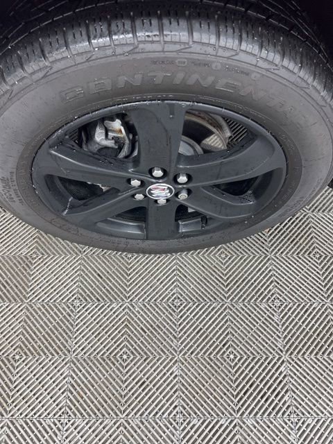 Used 2023 Buick Enclave Essence w/ Experience Buick Package image 7