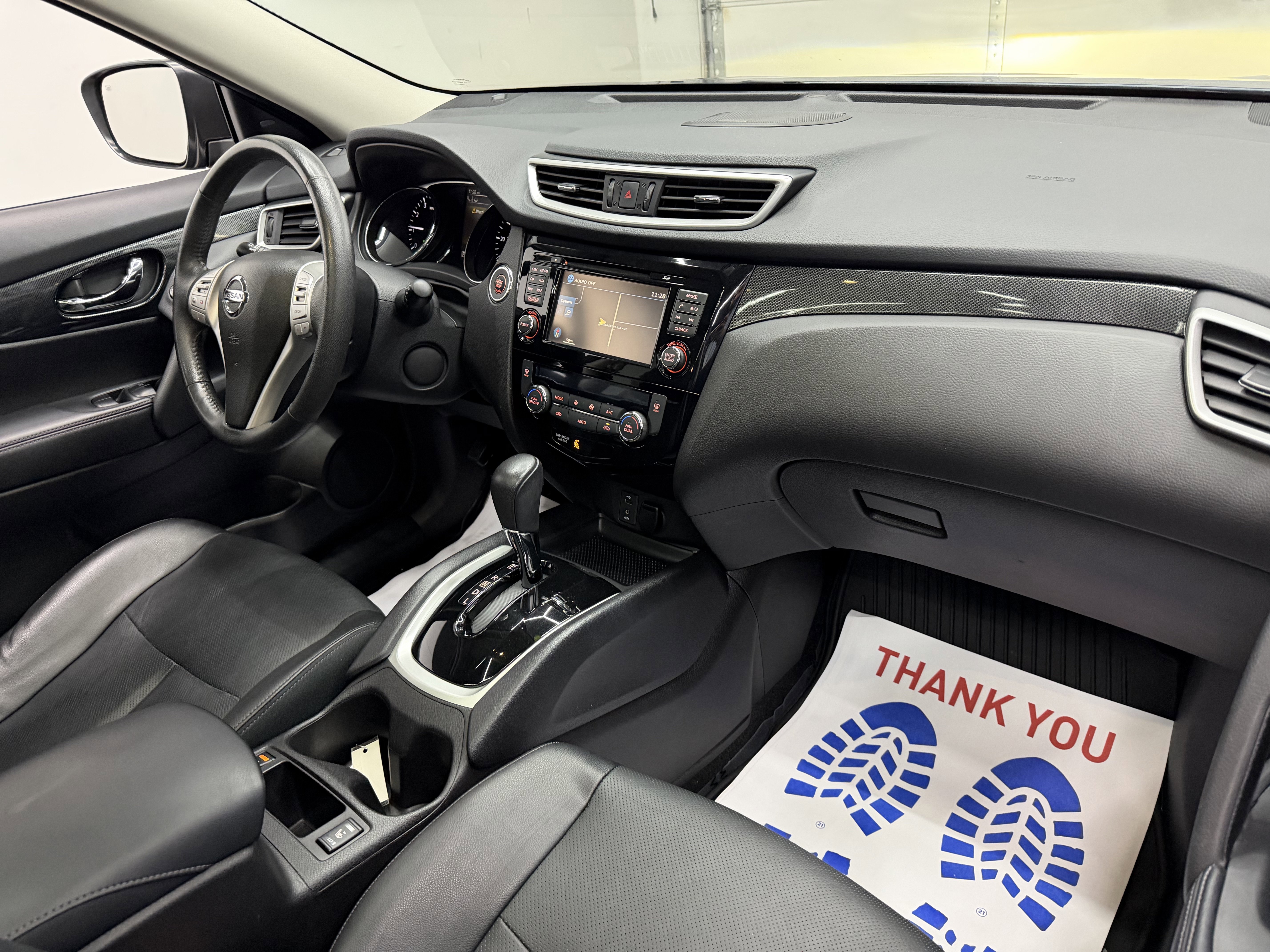 Used 2015 Nissan Rogue SL image 24