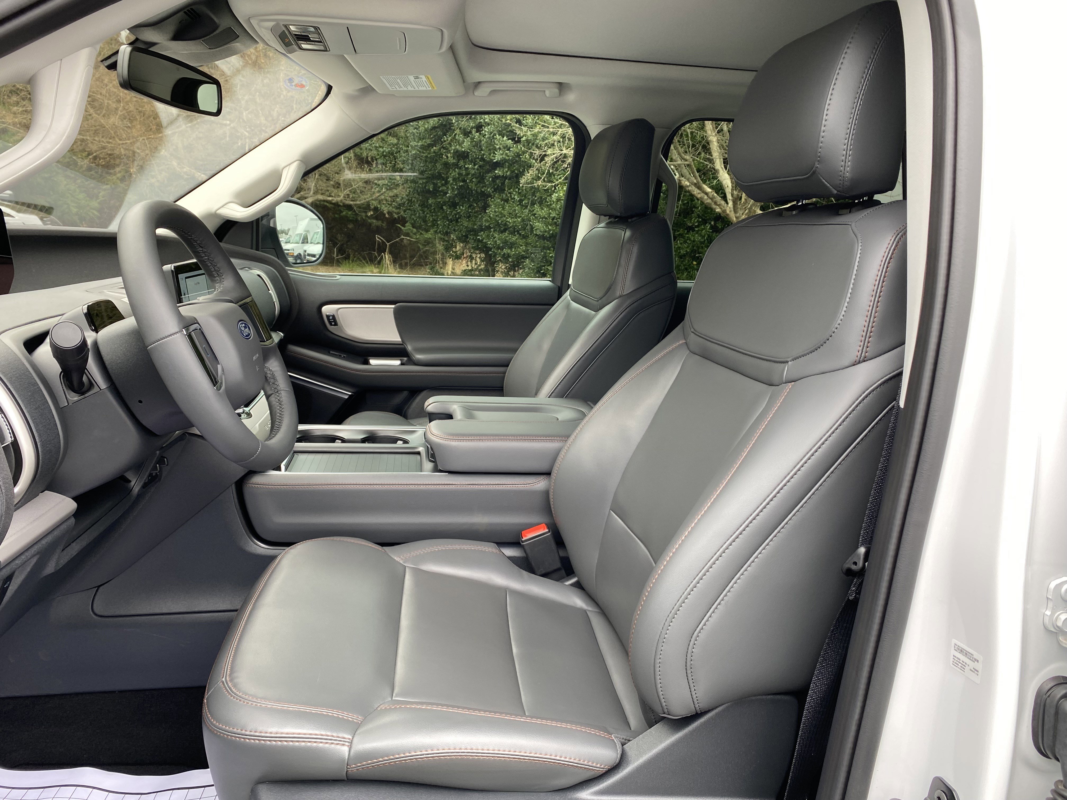 Used 2025 Ford Expedition Max Active image 16