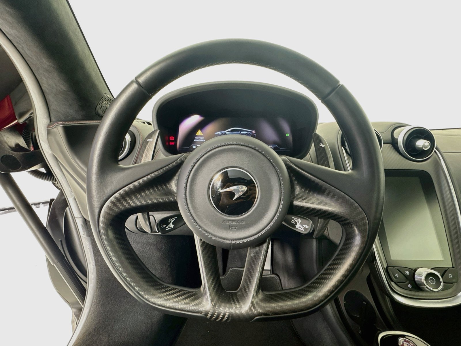 Used 2023 McLaren GT RWD image 12