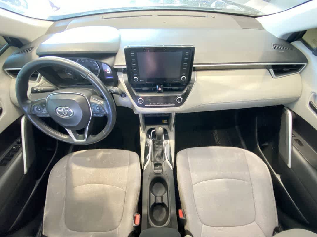 Used 2022 Toyota Corolla Cross LE w/ Moonroof Package AWD/4WD image 23