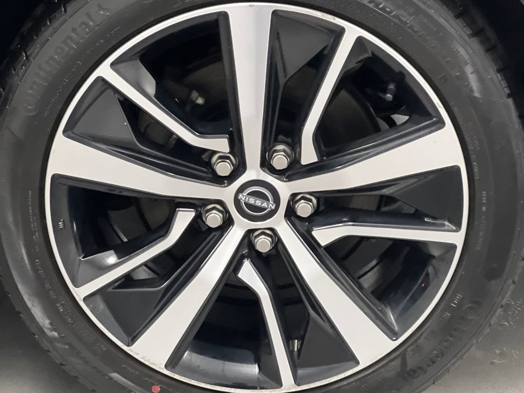 Used 2023 Nissan Maxima SV w/ Floor Mat Group image 61