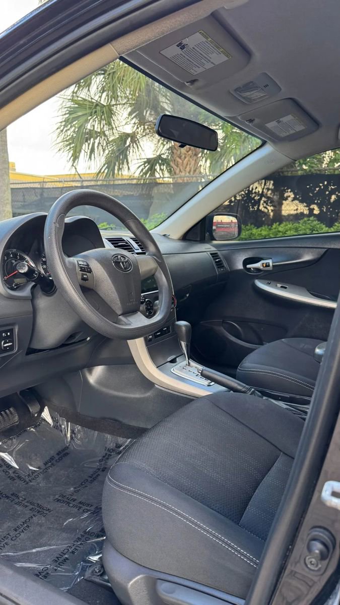 Used 2012 Toyota Corolla S image 9