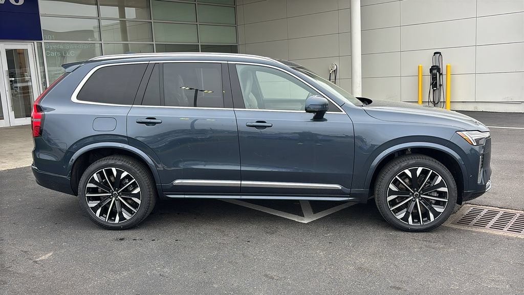 New 2026 Volvo XC90 B6 Plus w/ Protection Package Premier AWD/4WD image 30