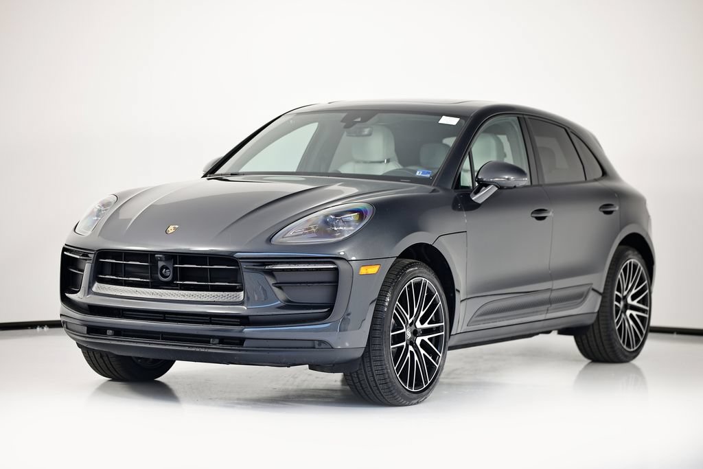 New 2026 Porsche Macan AWD/4WD image 1