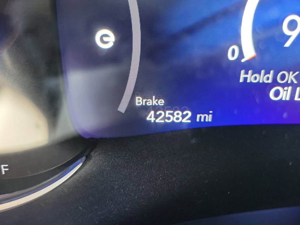 Used 2022 Chrysler Pacifica Touring-L w/ S Appearance Package image 34