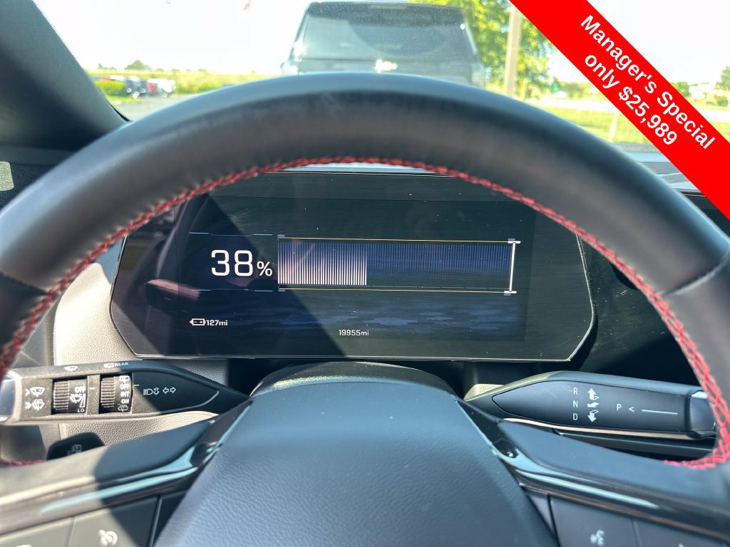 Used 2024 Chevrolet Equinox EV RS FWD image 18