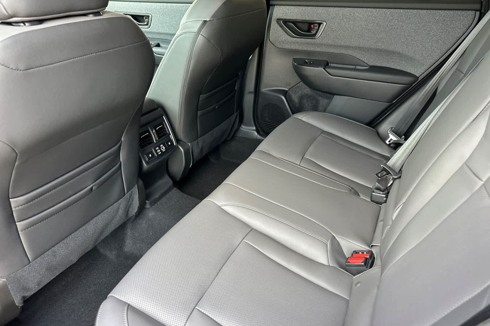 New 2026 Subaru Outback Limited AWD/4WD image 12