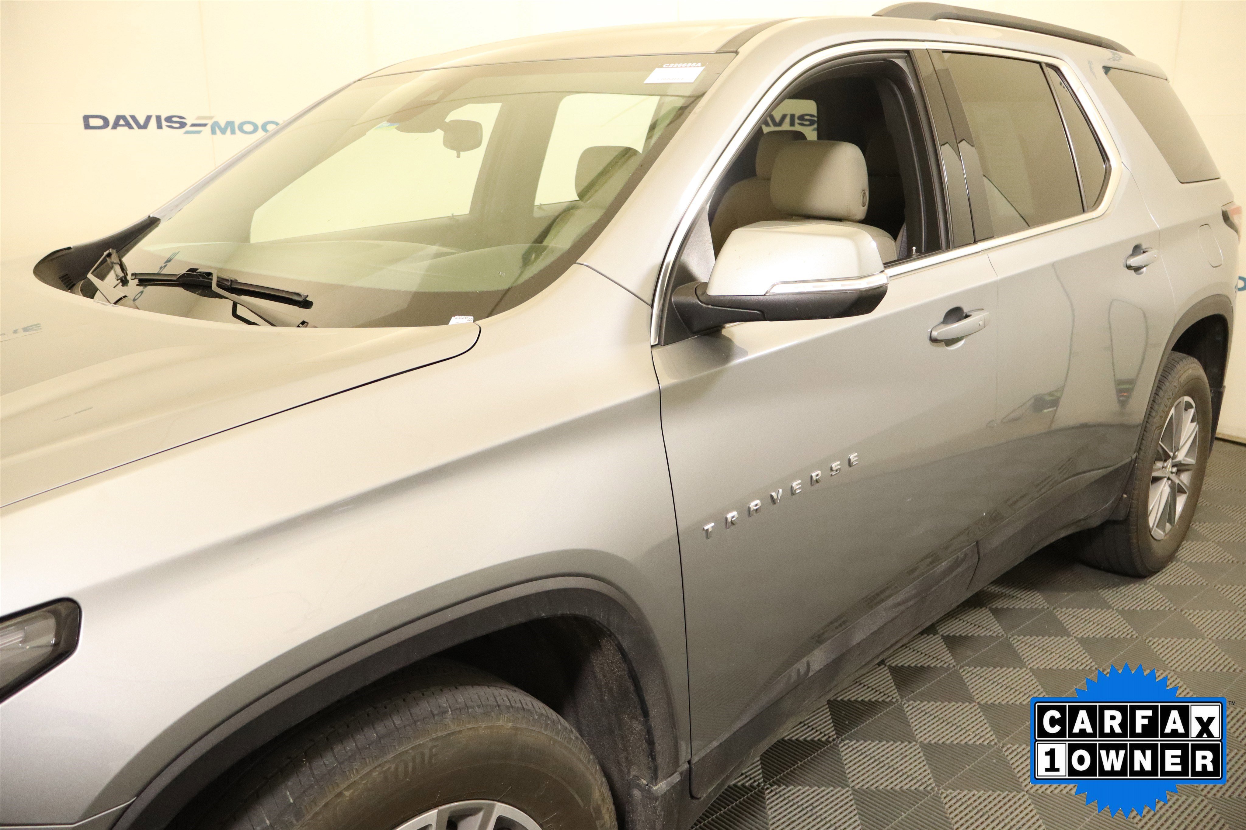 Used 2024 Chevrolet Traverse LT AWD/4WD image 11