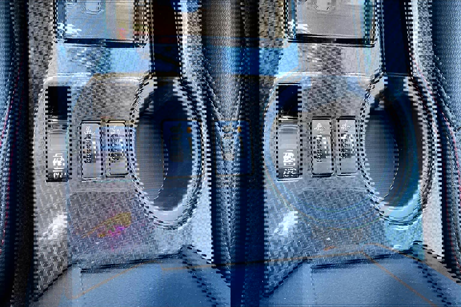 Certified 2024 Toyota 4Runner TRD Off-Road Premium image 34