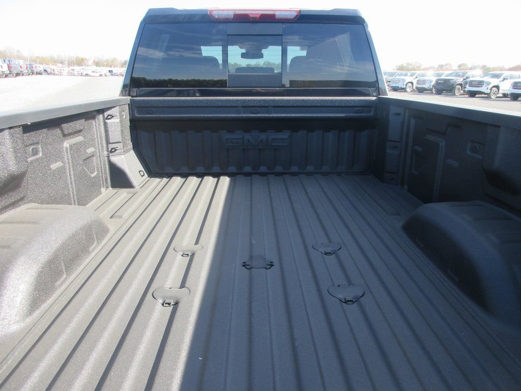 New 2026 GMC Sierra 3500 SLT w/ SLT Premium Package image 7