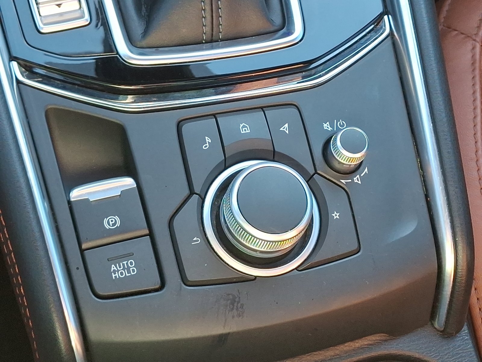 Certified 2024 MAZDA CX-5 Carbon Edition image 27