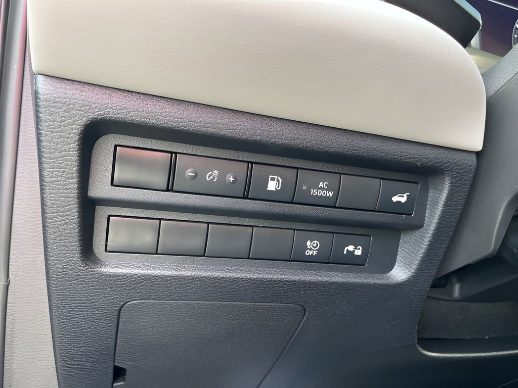 Used 2023 Mitsubishi Outlander SEL image 24