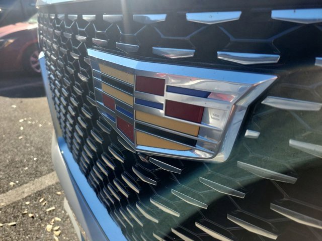 Used 2021 Cadillac Escalade ESV Premium Luxury w/ LPO, Illumination Package image 11