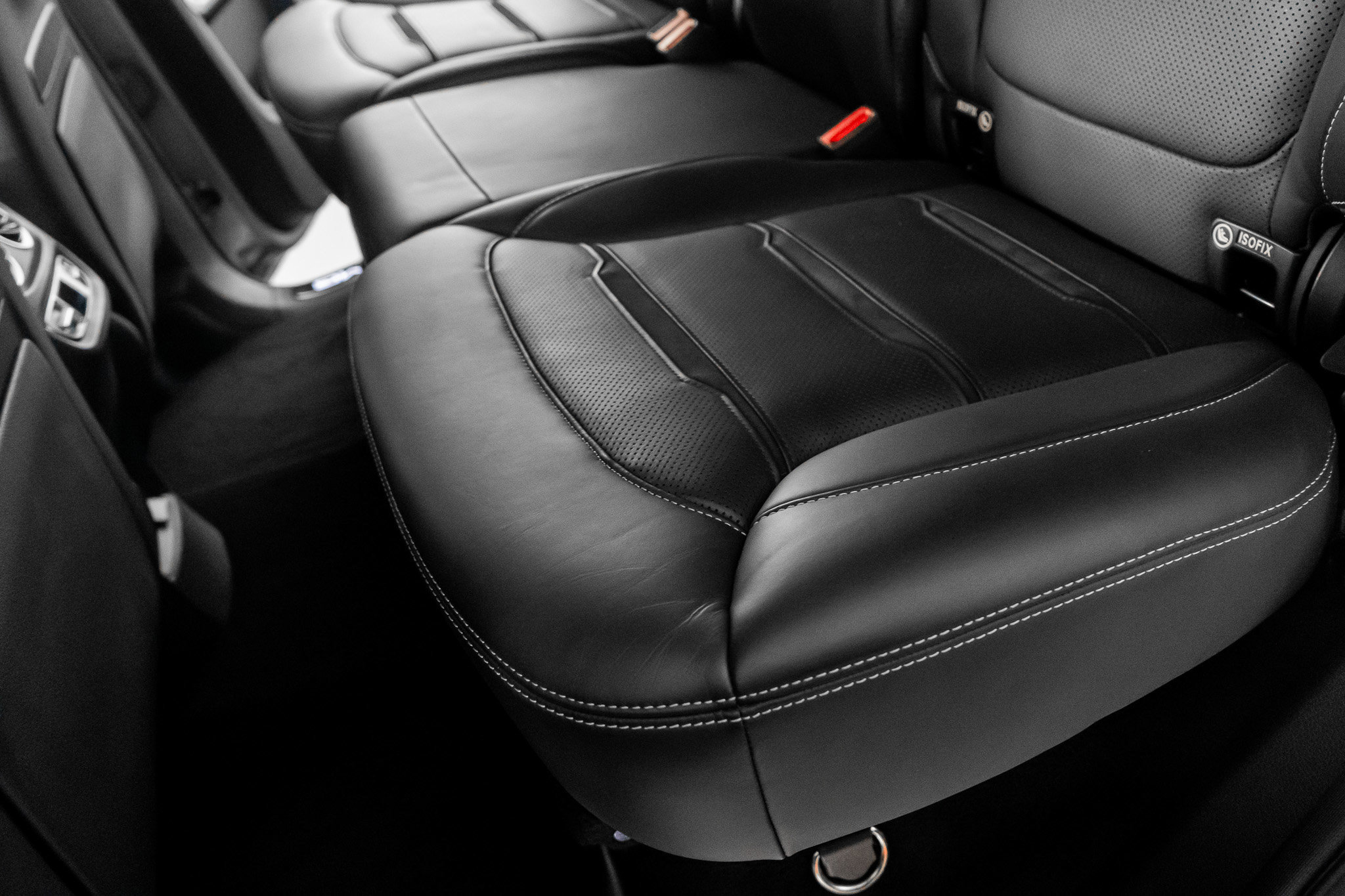 Used 2025 Mercedes-Benz G 63 AMG 4MATIC w/ Night Package Magno image 33