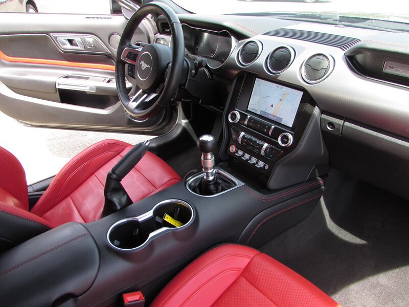 Used 2022 Ford Mustang GT Premium w/ Equipment Group 401A RWD image 32