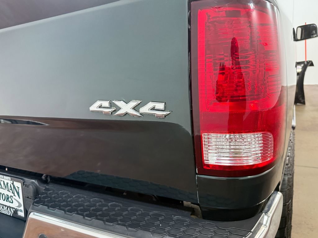 Used 2018 RAM 3500 SLT w/ Snow Chief Group image 52