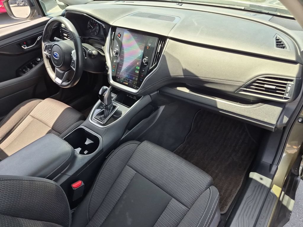 Used 2025 Subaru Outback Premium AWD/4WD image 32