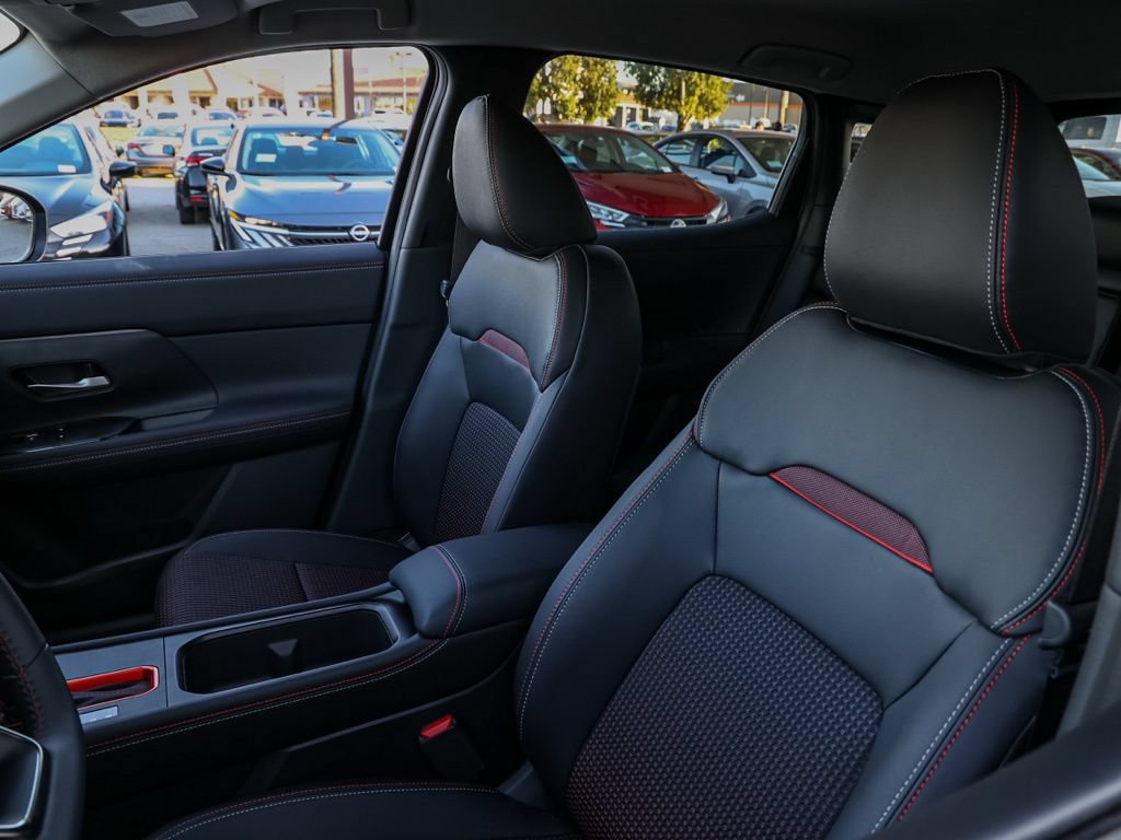 New 2026 Nissan Kicks SR FWD image 15