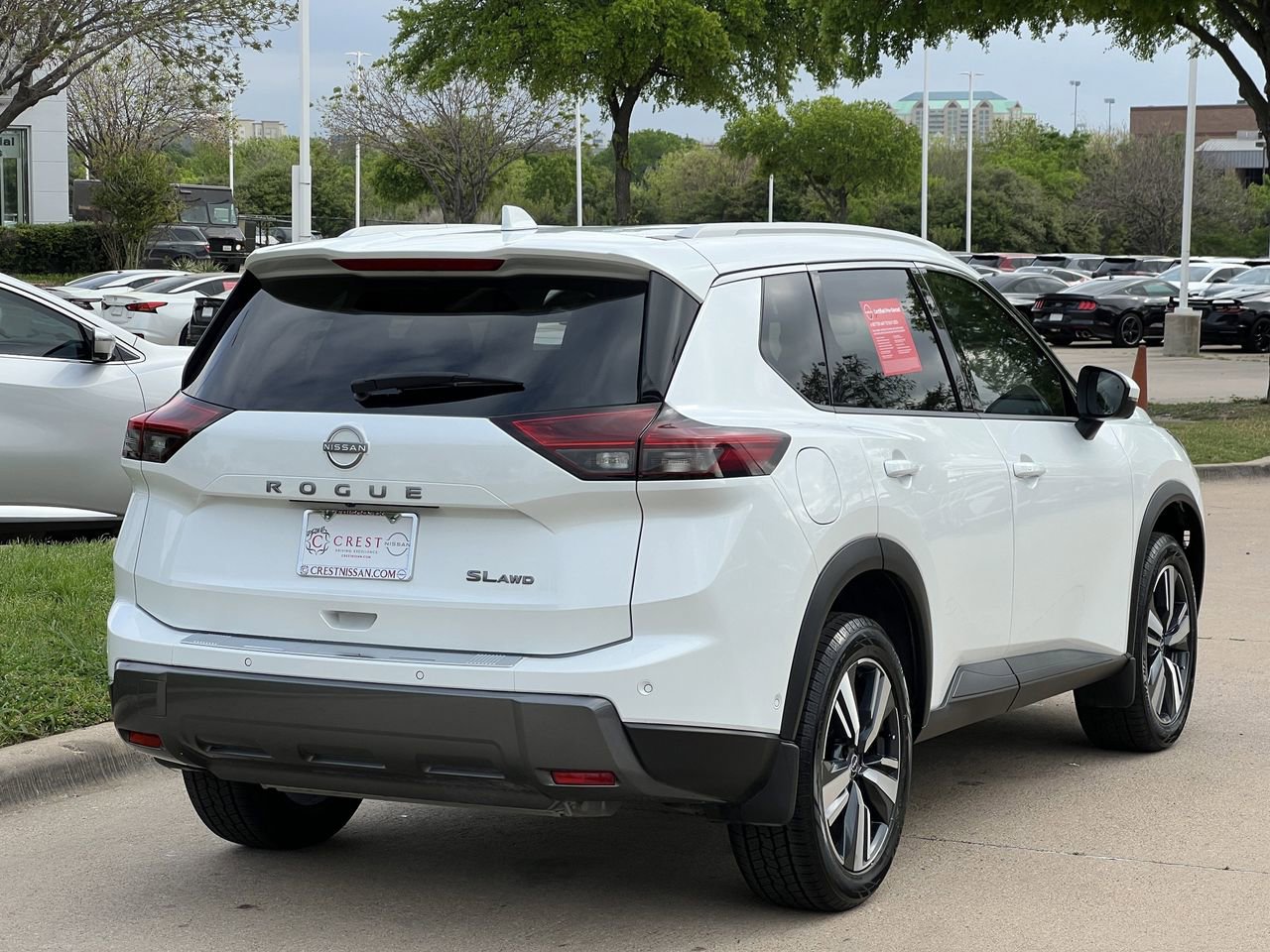 Certified 2025 Nissan Rogue SL image 4