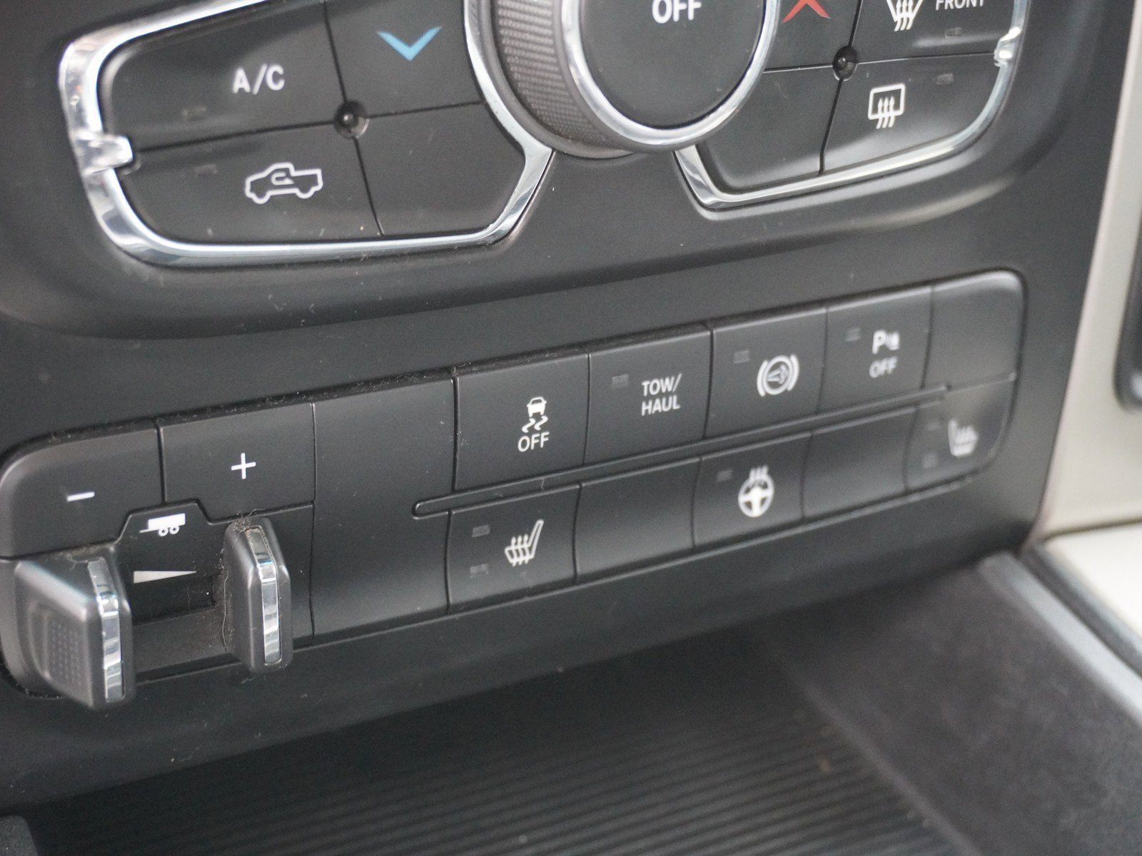 Used 2015 RAM 2500 Big Horn image 20