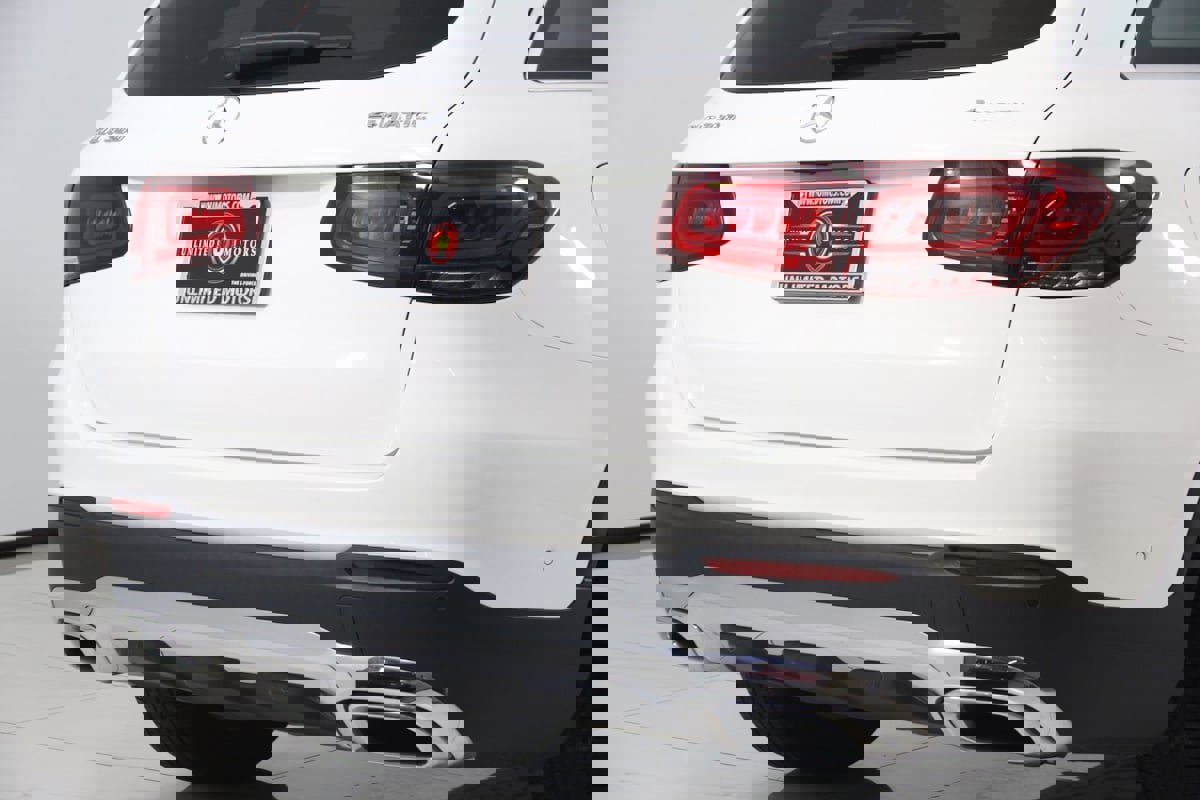 Used 2022 Mercedes-Benz GLC 300 4MATIC w/ Driver Assistance Package image 58