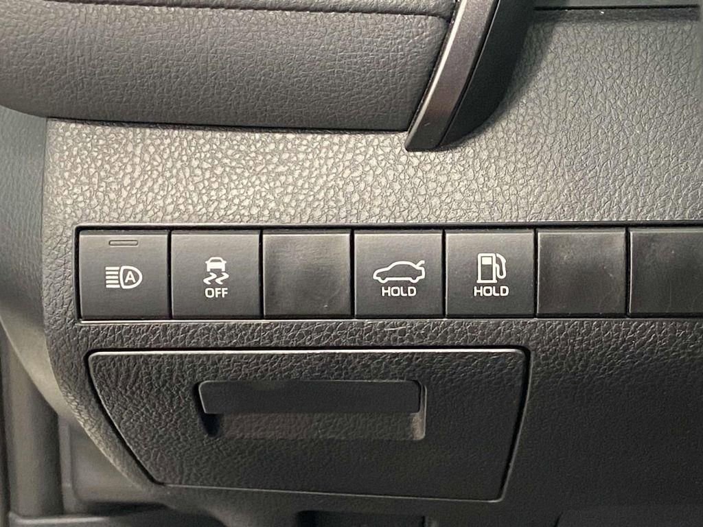 Used 2023 Toyota Camry XSE image 17
